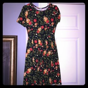 Lularoe medium black floral Amelia dress